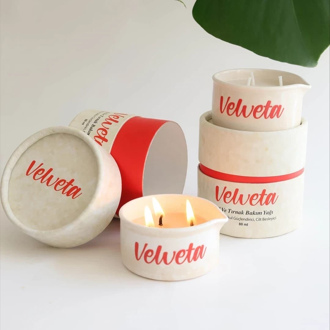 Velveta Lux Meltbar 80g background